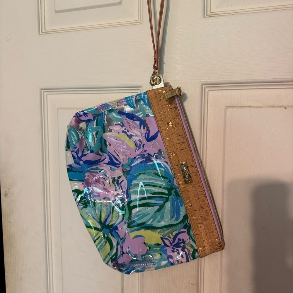 Lilly Pulitzer Multicolor Floral Large Clear Wristlet NWOT - Picture 6 of 11